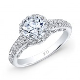 WHITE GOLD ROUND HALO ENGAGEMENT RING